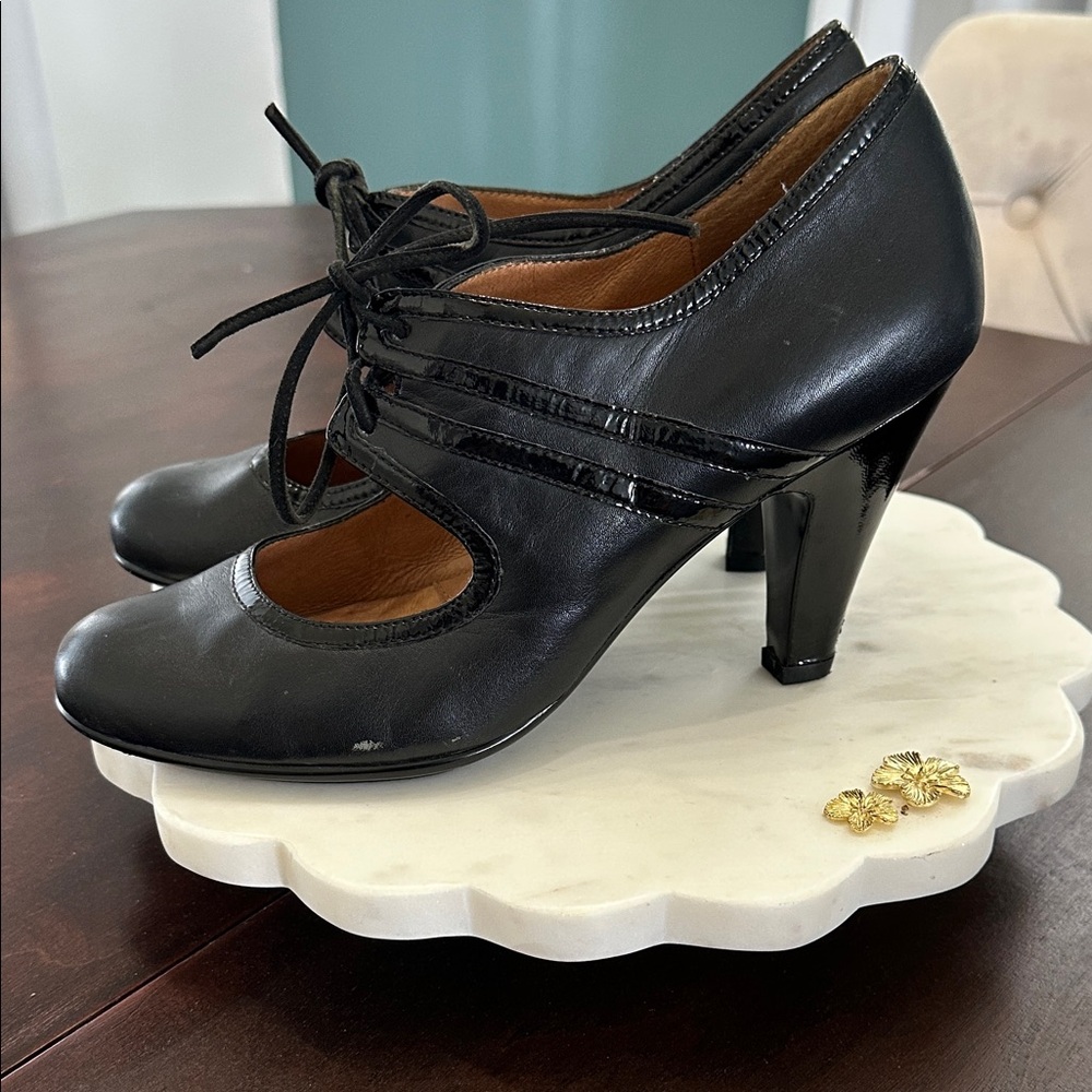 Sofft Black Lace-Up Heels